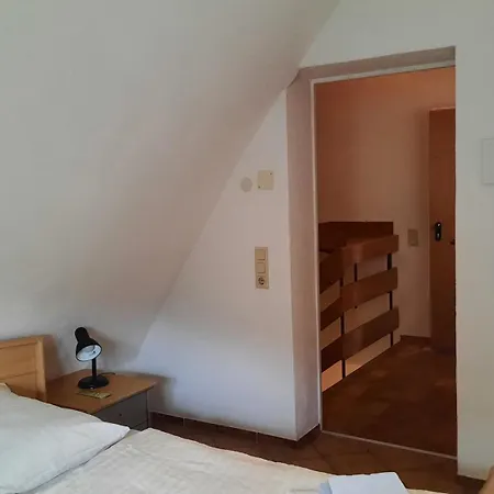 Gaestehaus Zum Schlossberg Penzion